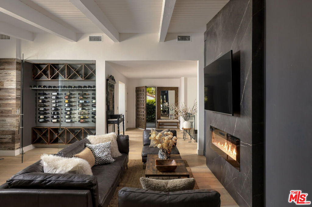 344 Arno Way - Photo 9