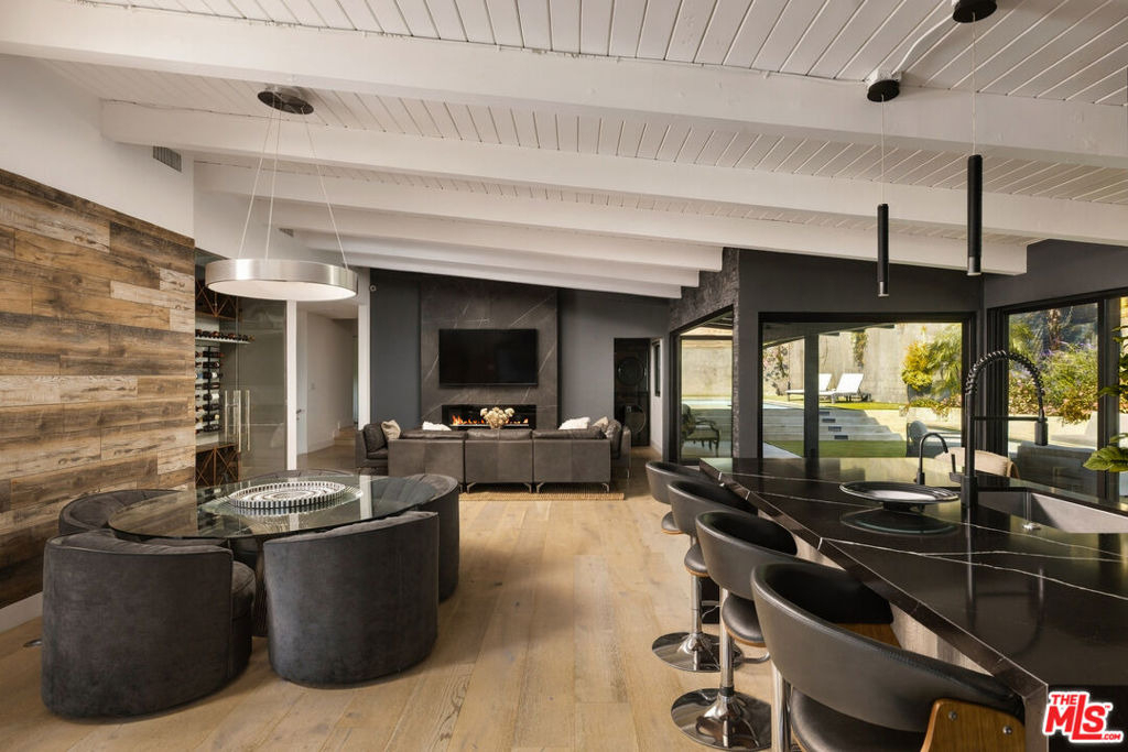 344 Arno Way - Photo 10