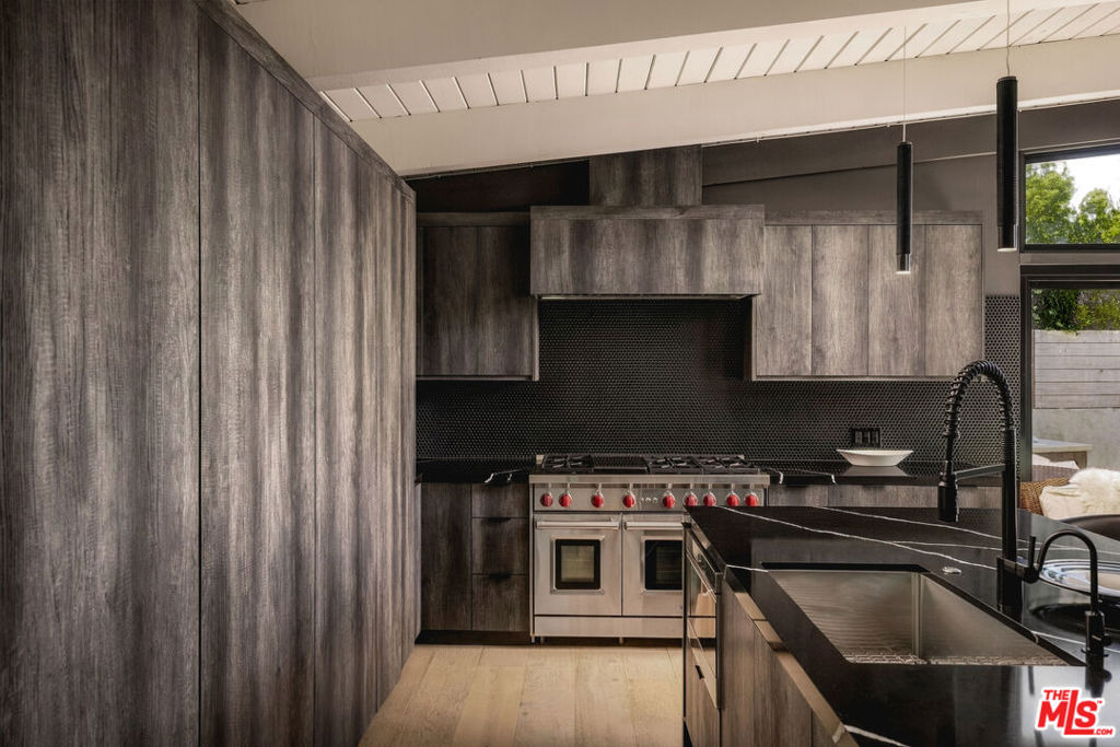344 Arno Way - Photo 14