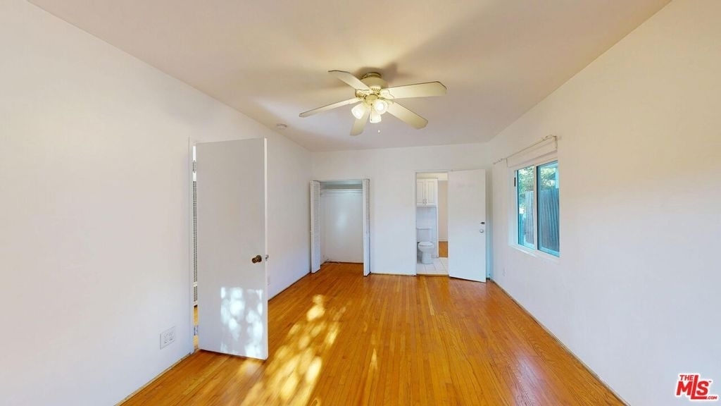 2107 Vine Street - Photo 9