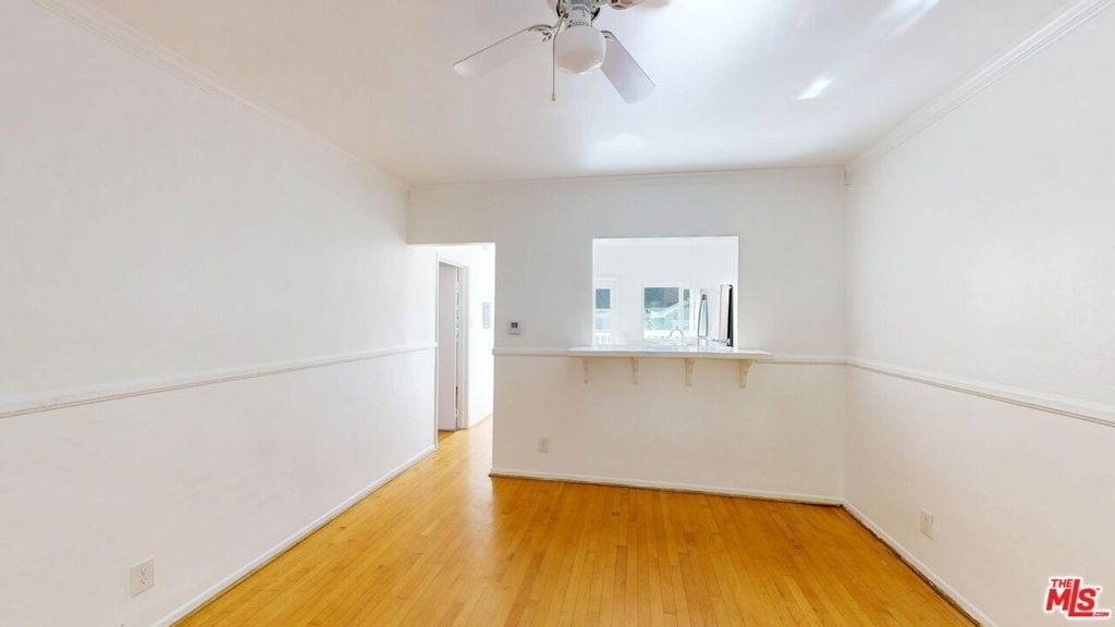 2107 Vine Street - Photo 3