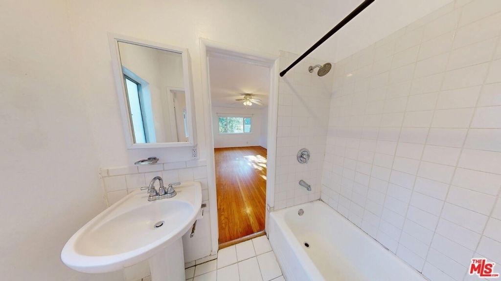 2107 Vine Street - Photo 13