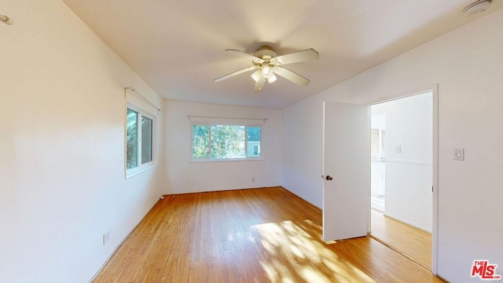 2107 Vine Street - Photo 8