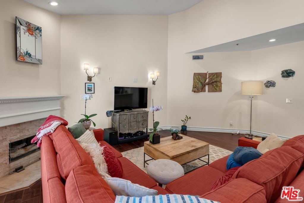 1722 Malcolm Avenue - Photo 6