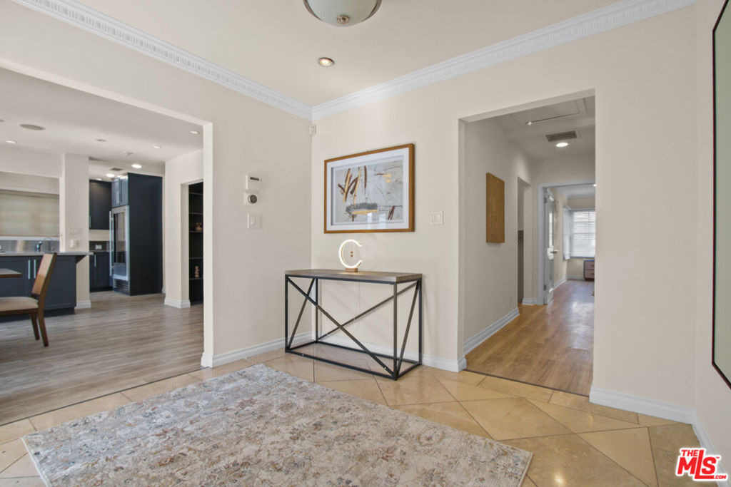 9509 Cresta Drive - Photo 3