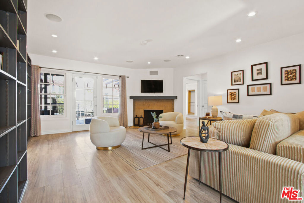 9509 Cresta Drive - Photo 4