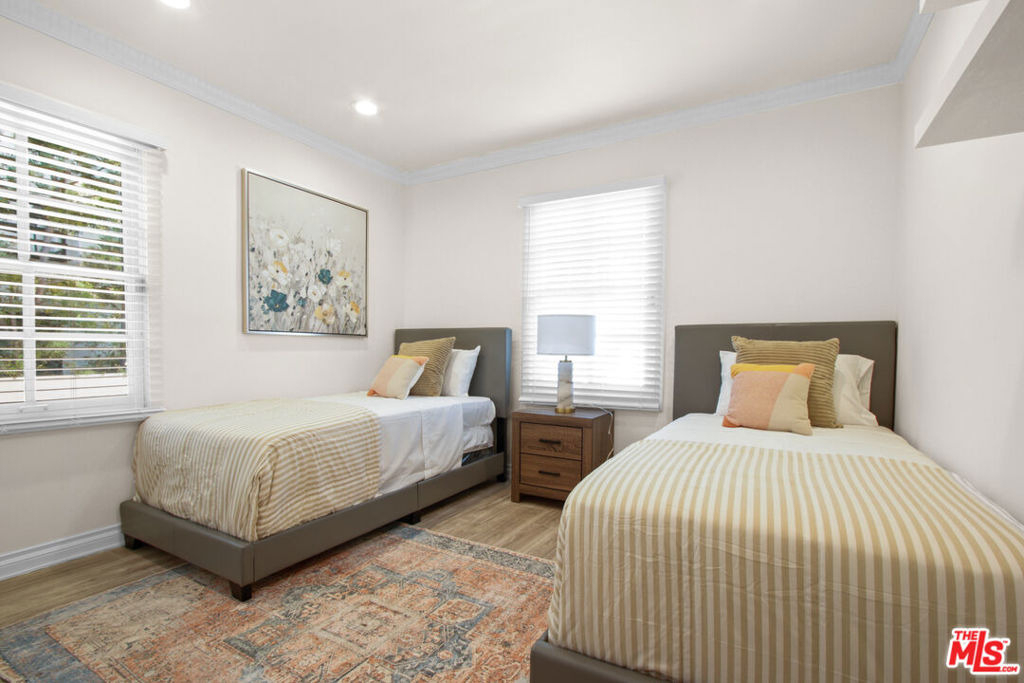 9509 Cresta Drive - Photo 12