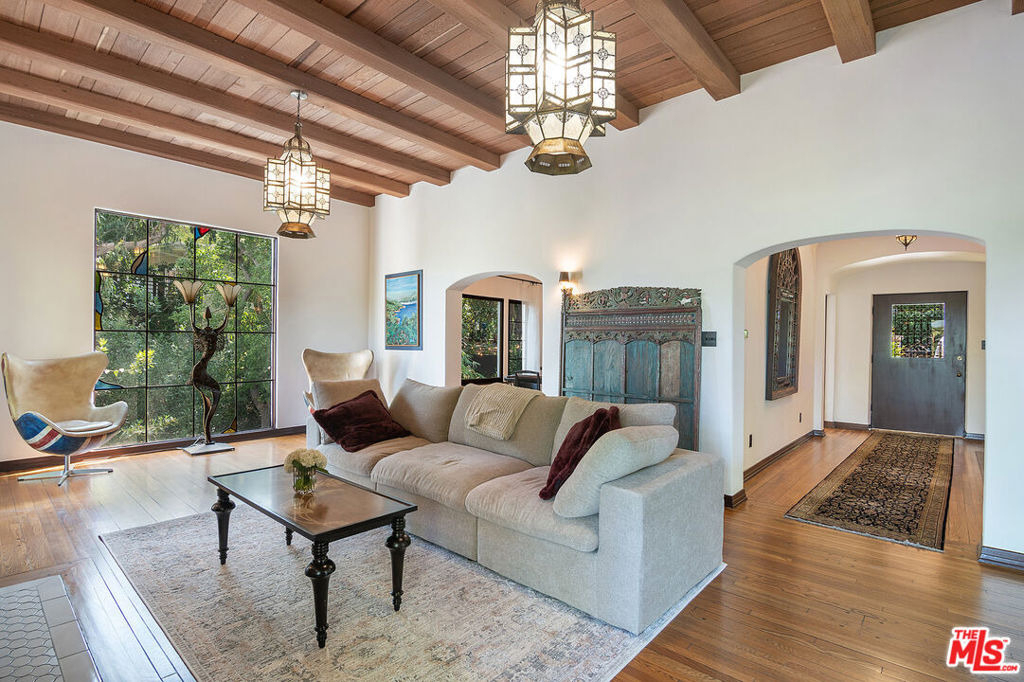 3475 N Knoll Drive - Photo 9