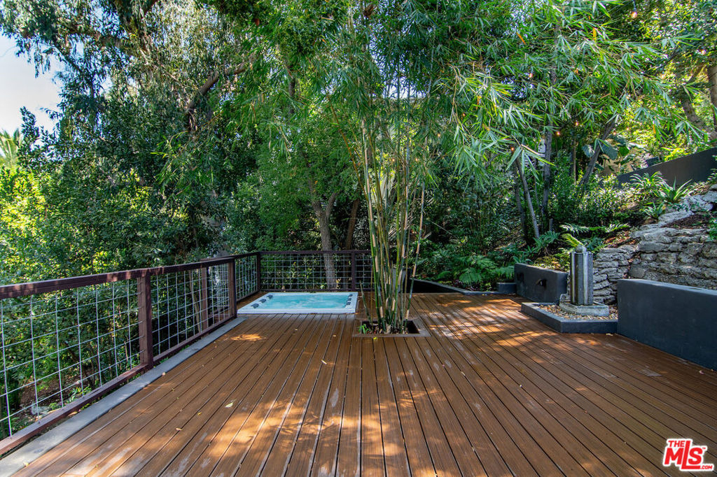 3475 N Knoll Drive - Photo 29