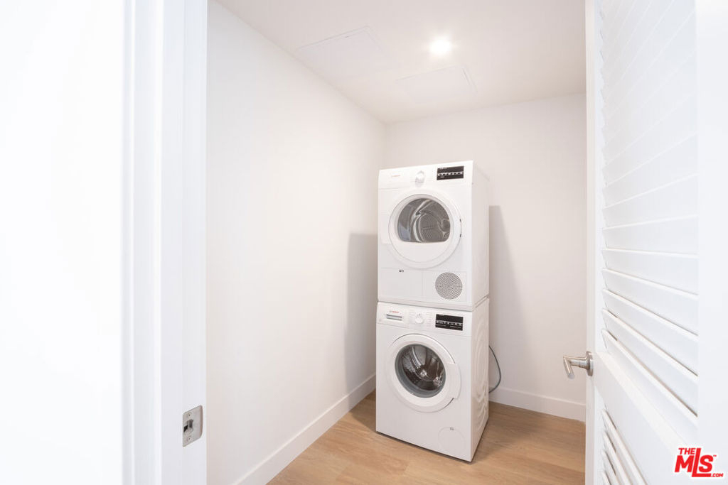 1130 N Orange Drive - Photo 12