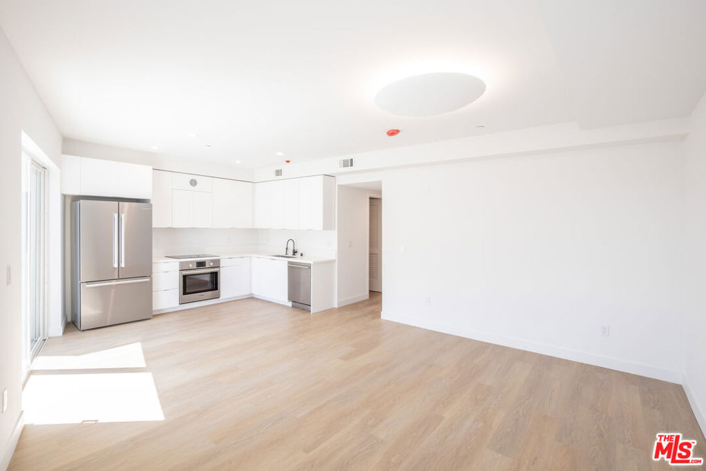 1130 N Orange Drive - Photo 3