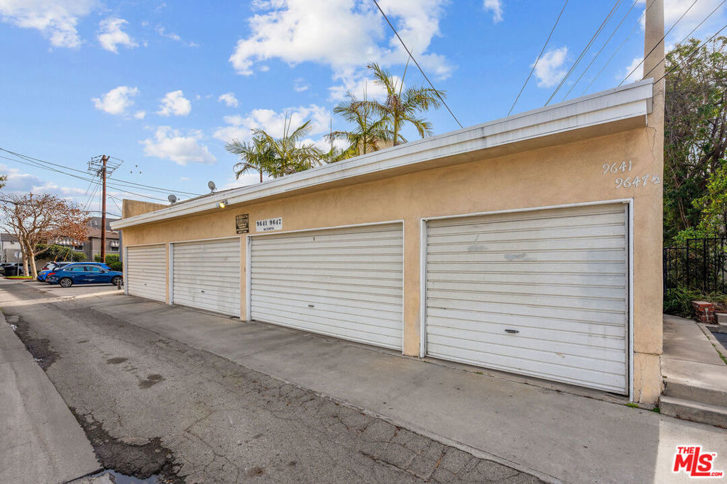 9645 W Olympic Boulevard - Photo 14