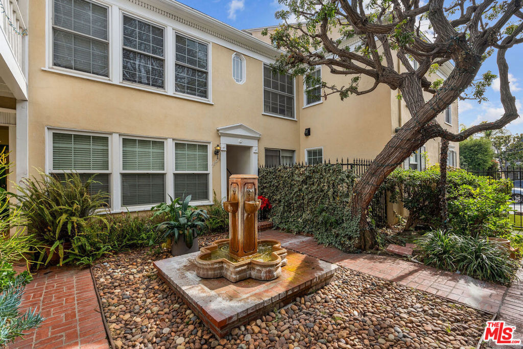 9645 W Olympic Boulevard - Photo 1