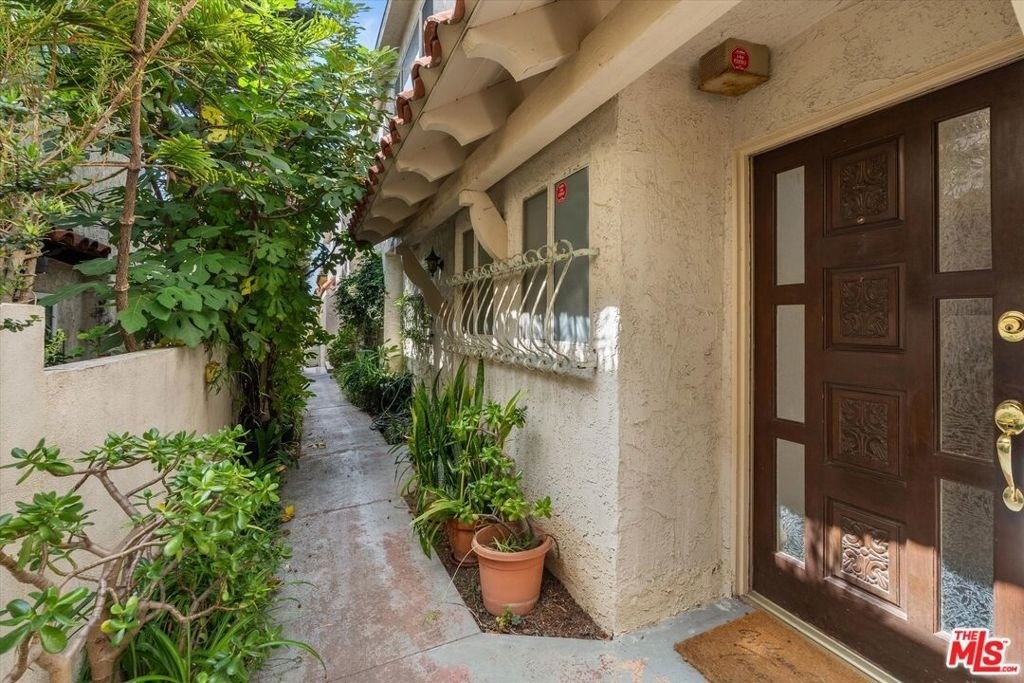 848 15th Street - Photo 3