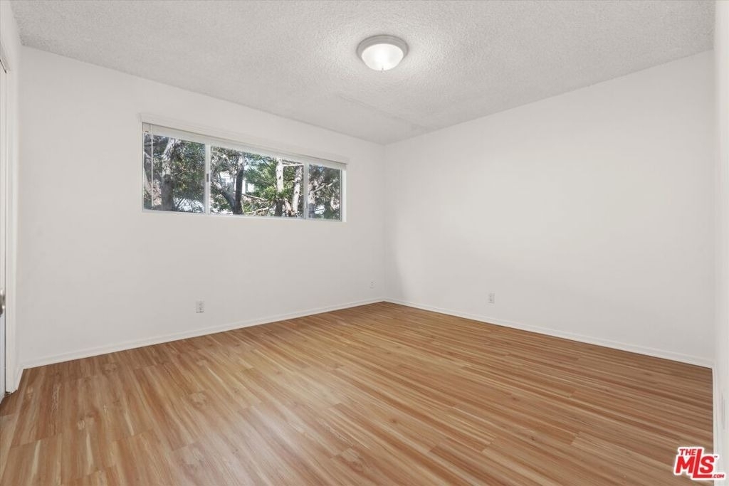 848 15th Street - Photo 16