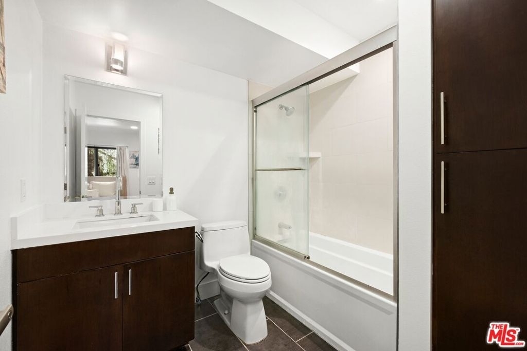 8755 Shoreham Drive - Photo 3