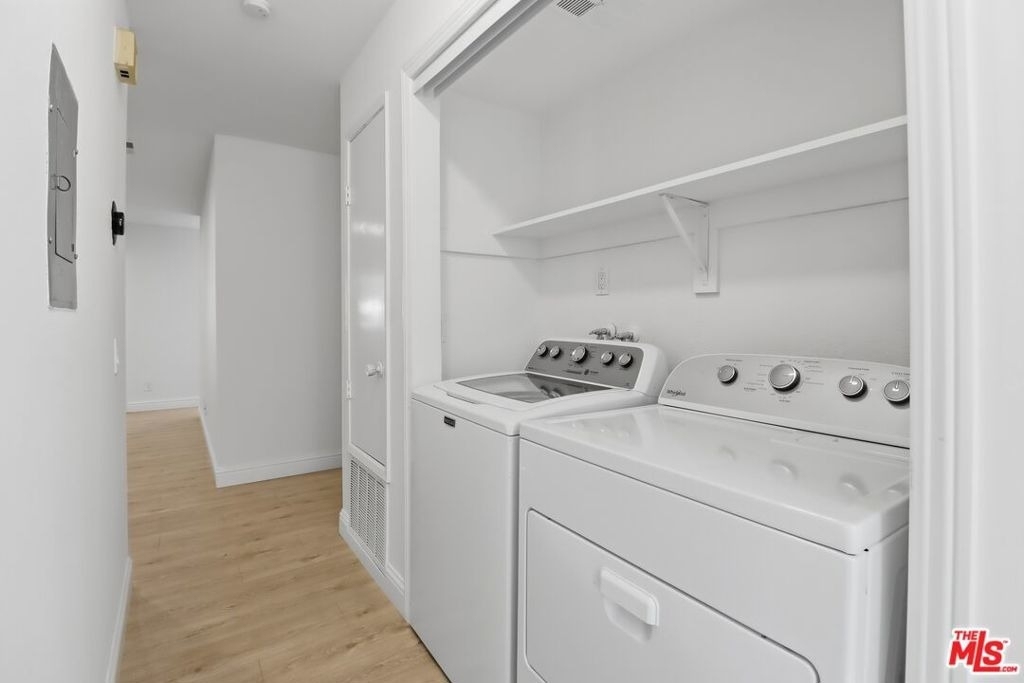 2511 Easton Place - Photo 13