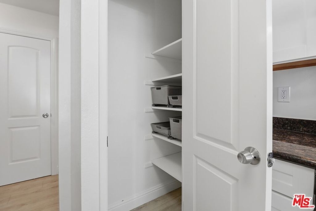 2511 Easton Place - Photo 8
