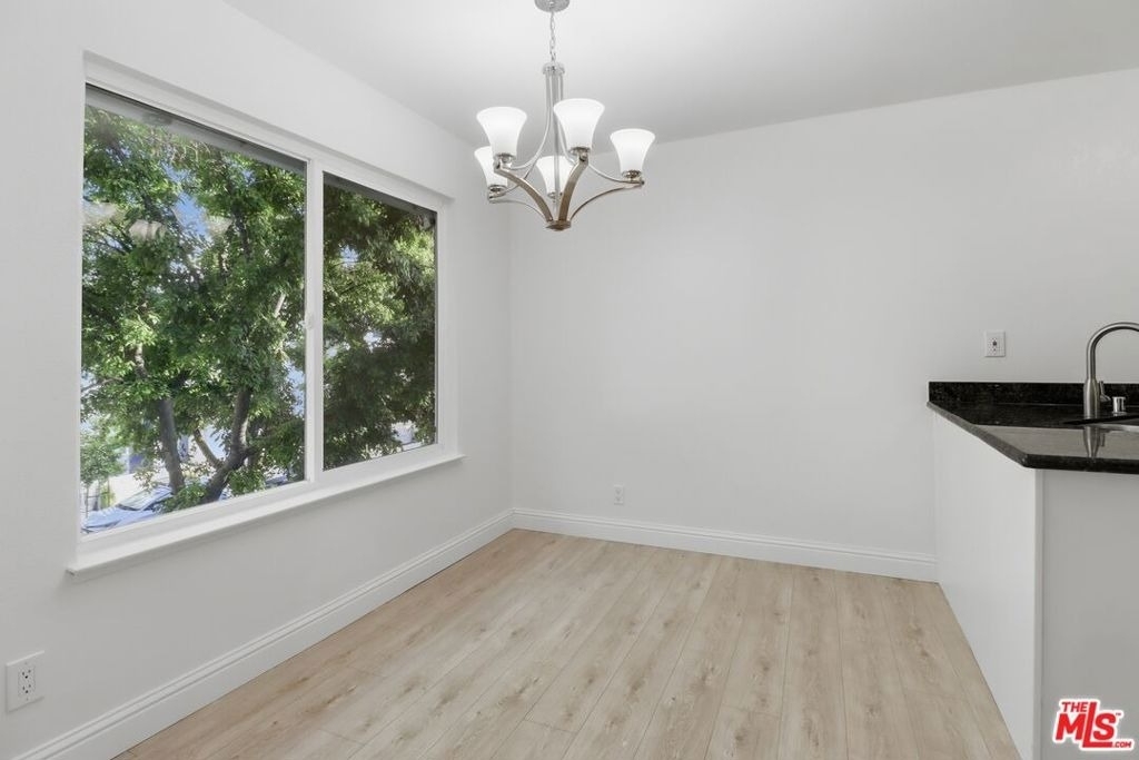 2511 Easton Place - Photo 7