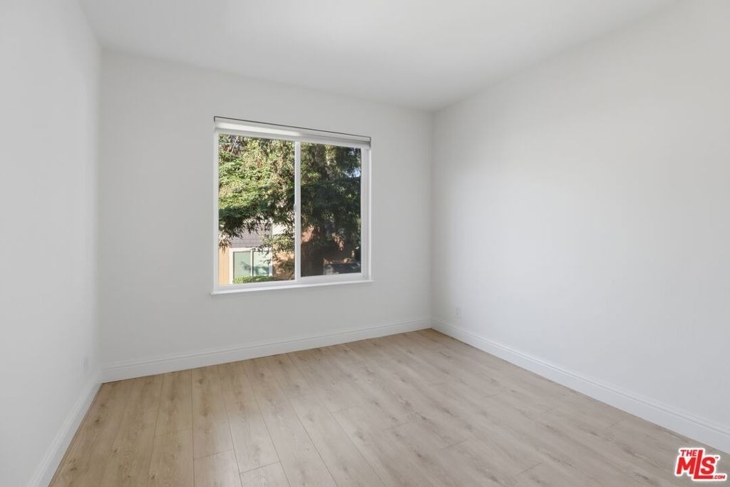 2511 Easton Place - Photo 10