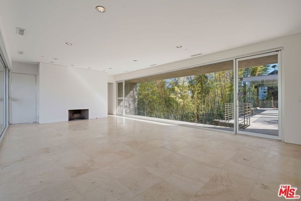 3944 Cody Road - Photo 10