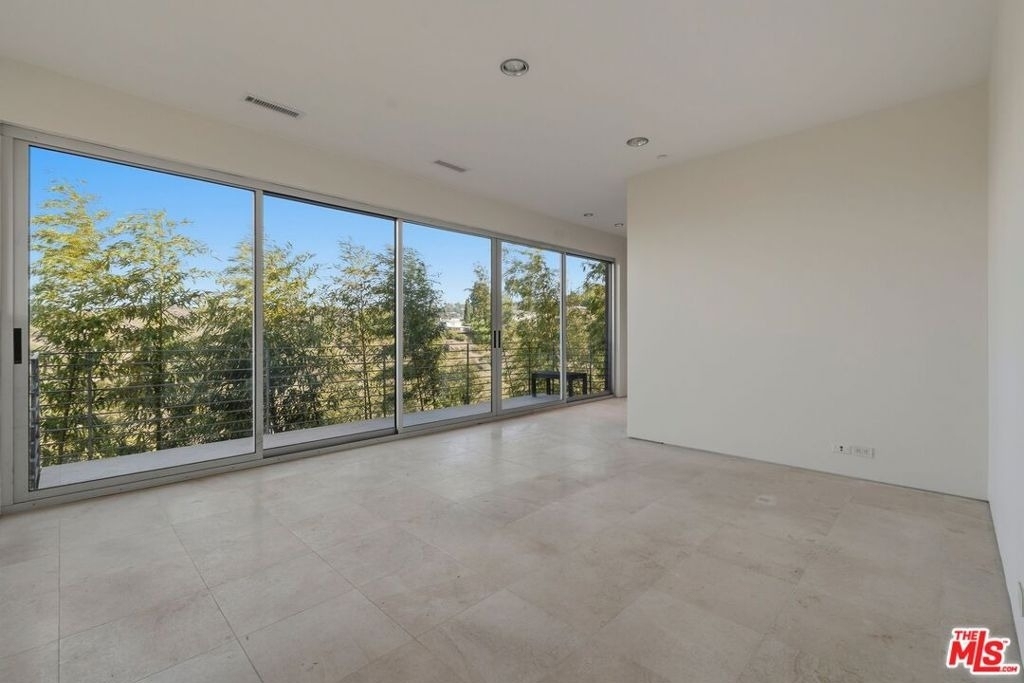 3944 Cody Road - Photo 12