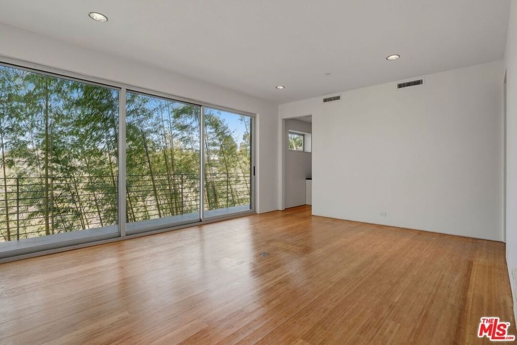 3944 Cody Road - Photo 16