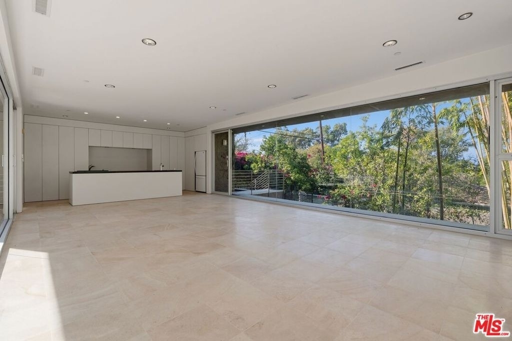 3944 Cody Road - Photo 1