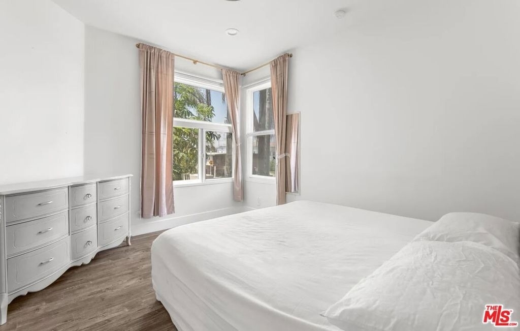 620 S Gramercy Place - Photo 3
