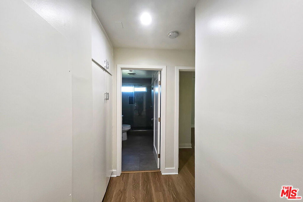 1341 N Keystone Street - Photo 8