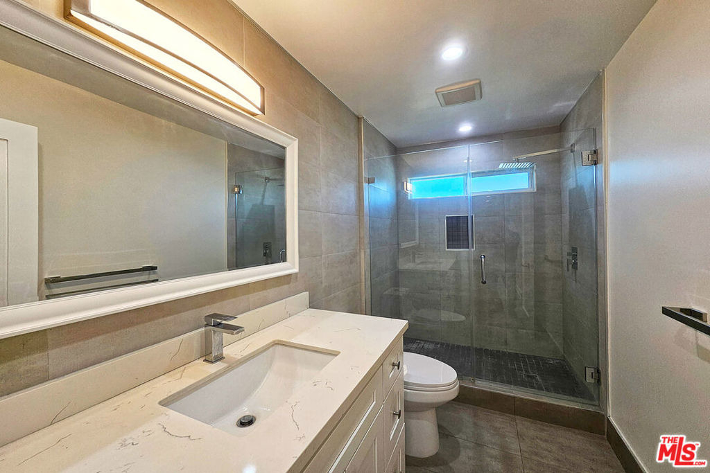 1341 N Keystone Street - Photo 9