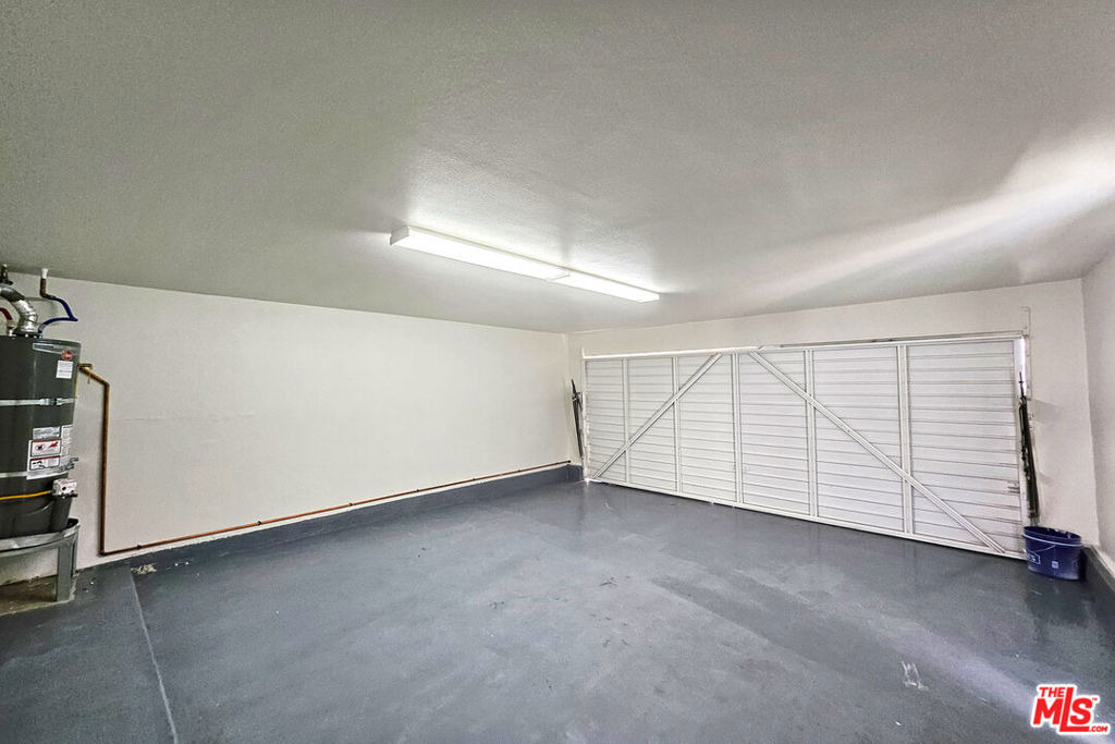 1341 N Keystone Street - Photo 20