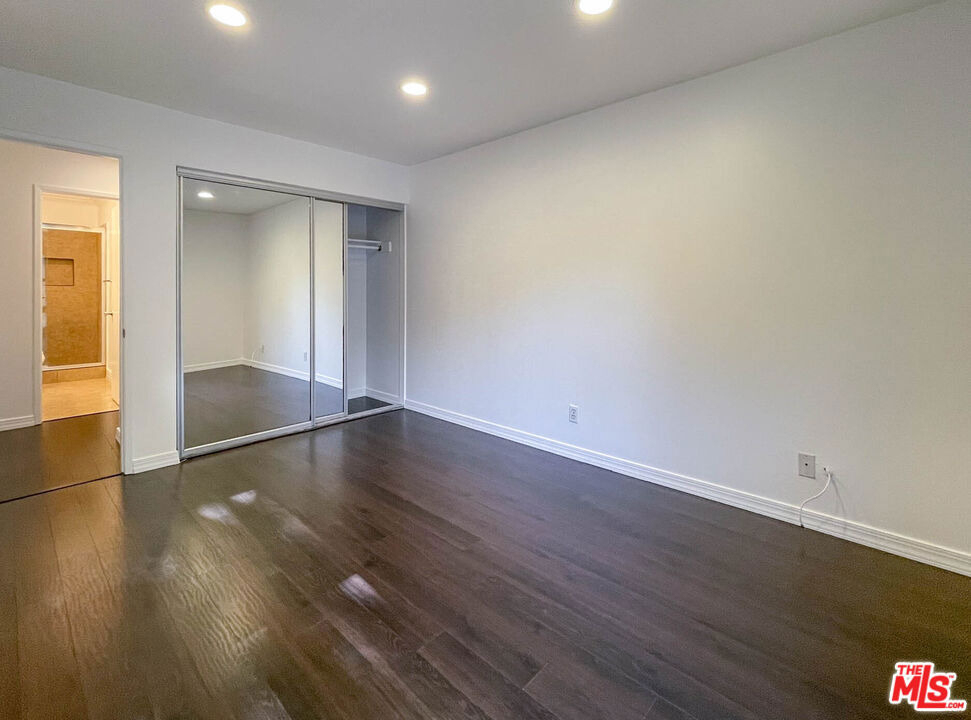 7777 W 91st Street - Photo 16