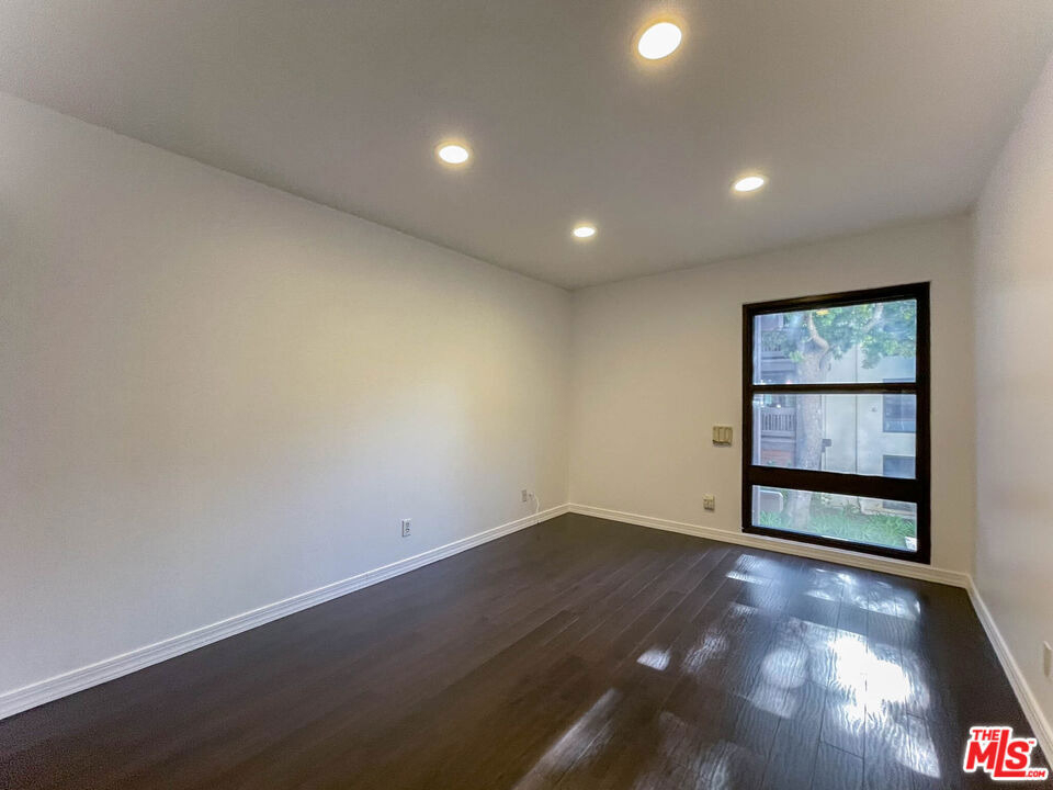 7777 W 91st Street - Photo 15