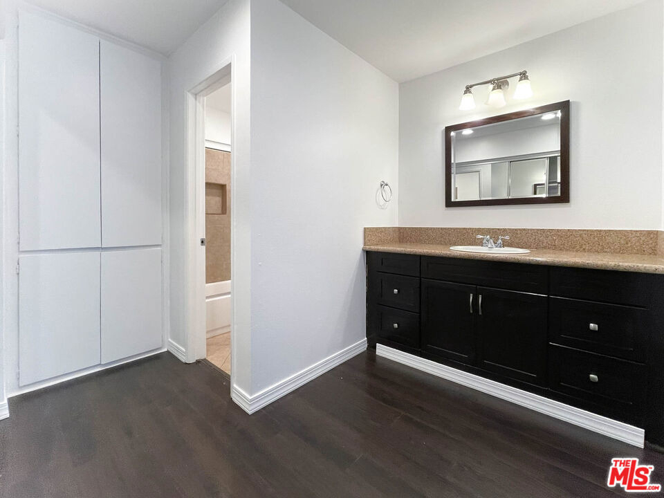 7777 W 91st Street - Photo 11
