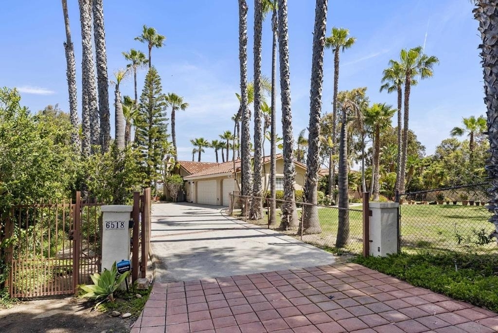 6518 Monte Fuego - Photo 0