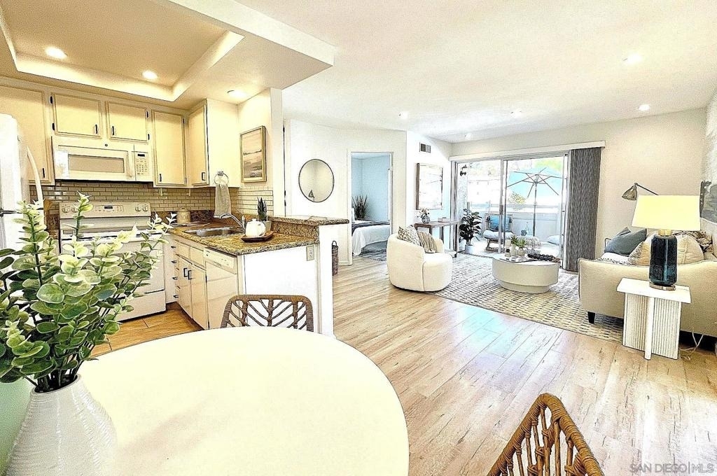 8811 Gilman Dr - Photo 0
