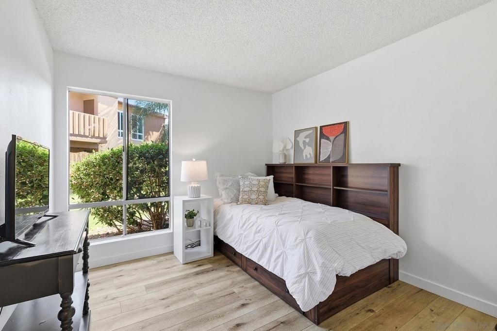 1051 Rock Springs Rd - Photo 11