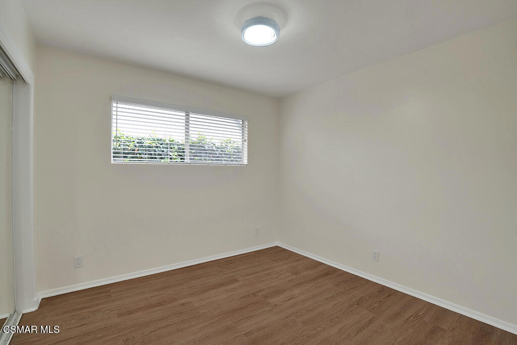 12754 Addison Street - Photo 25