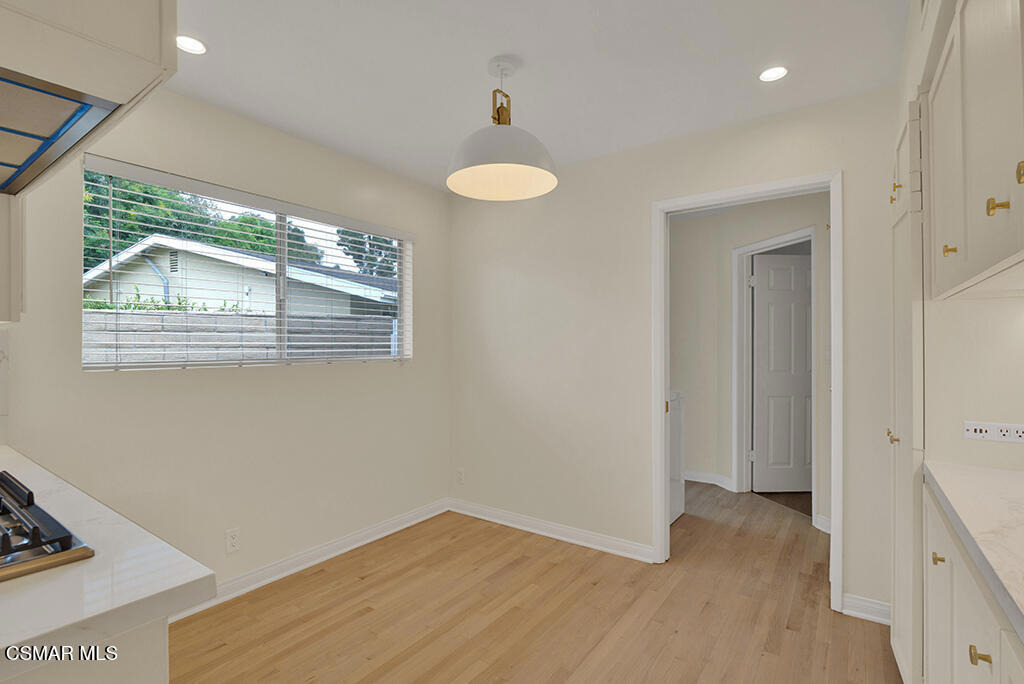 12754 Addison Street - Photo 17