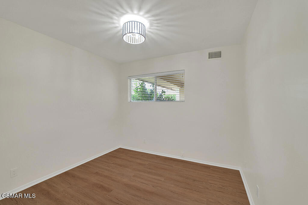 12754 Addison Street - Photo 20