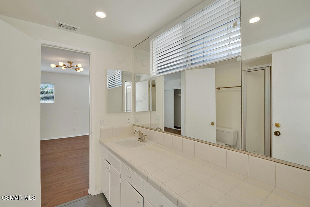 12754 Addison Street - Photo 29
