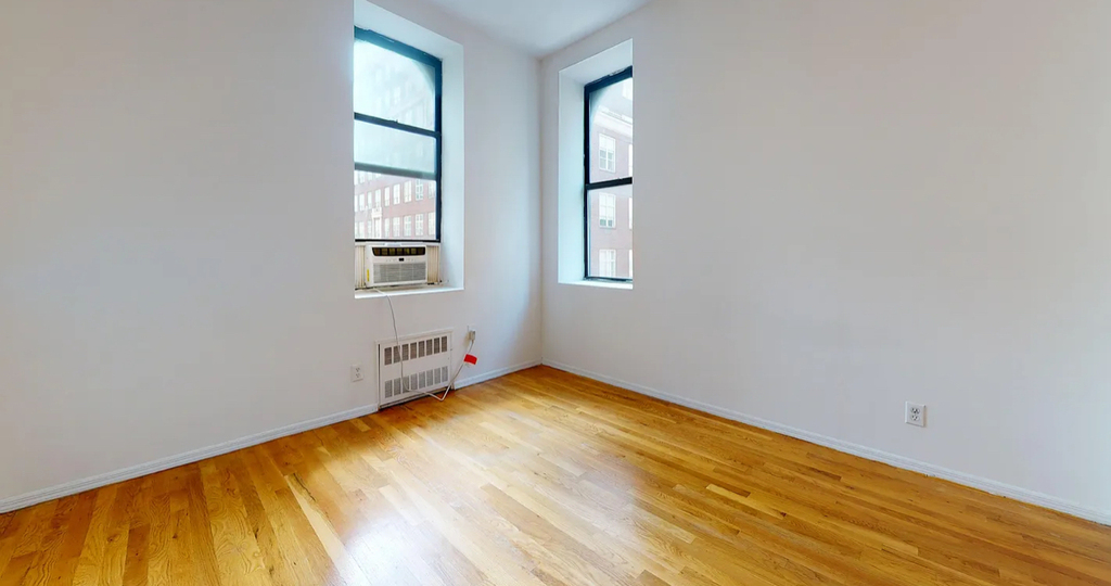 East 87th street  - Photo 7