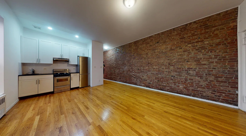 East 87th street  - Photo 0