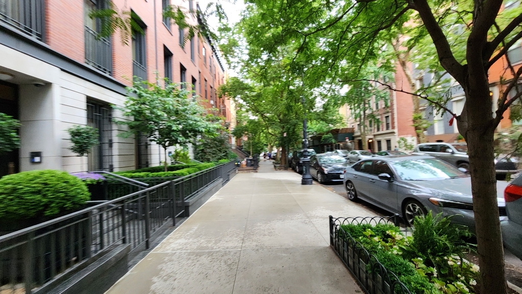 71 West 12th Street - Photo 5