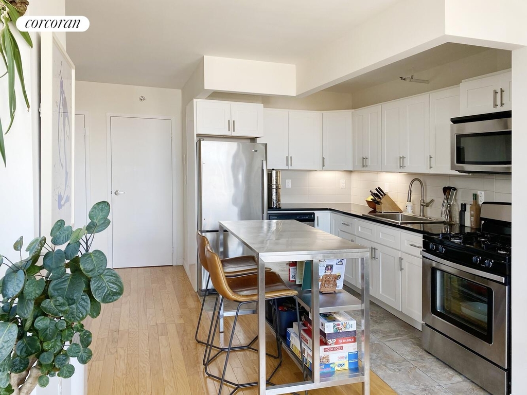 33 Lincoln Road - Photo 4