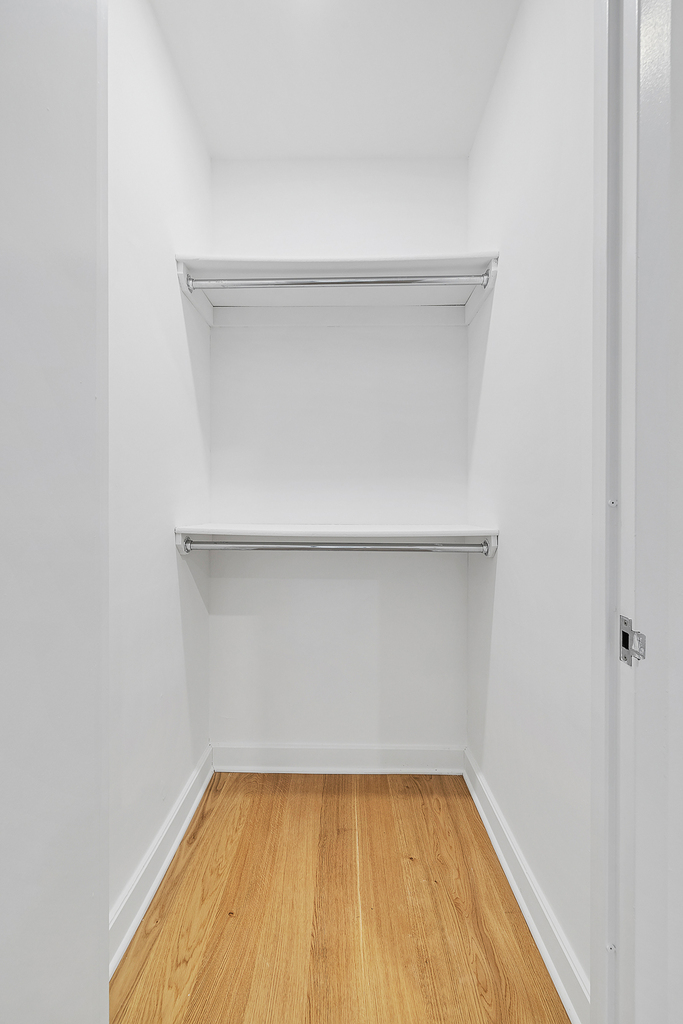 37 Wall Street - Photo 5