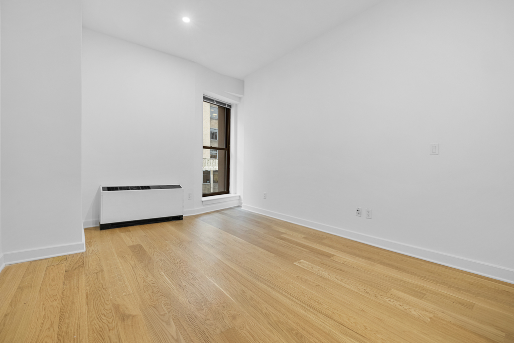 37 Wall Street - Photo 4