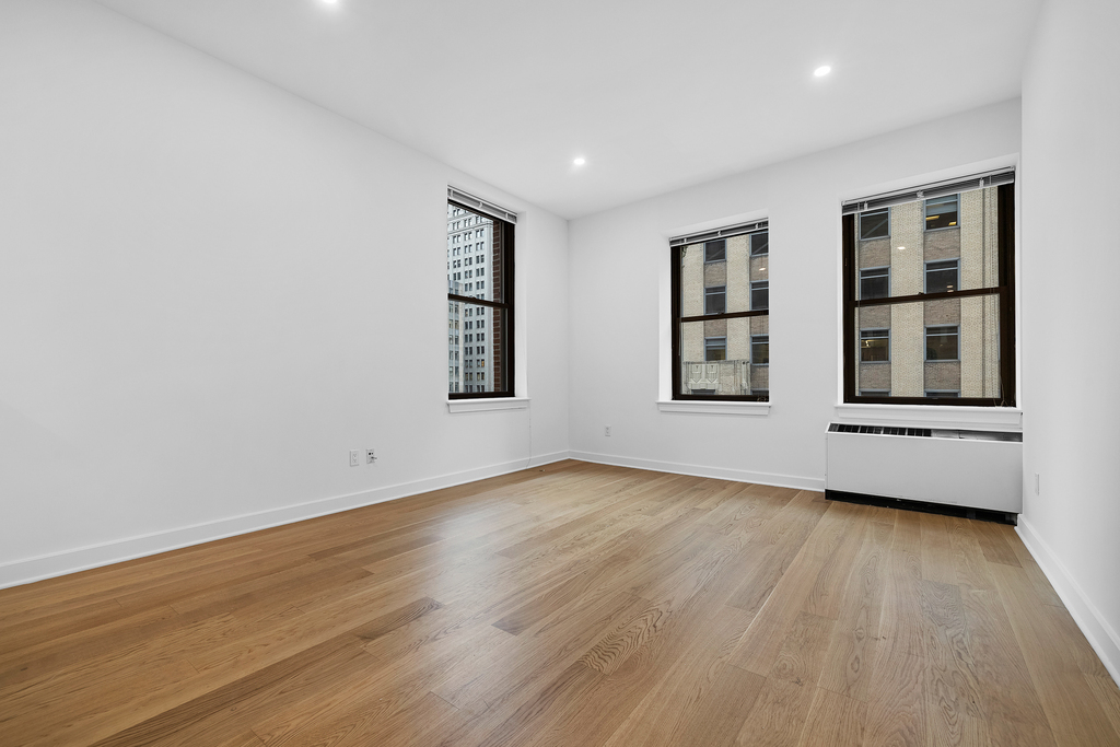 37 Wall Street - Photo 0