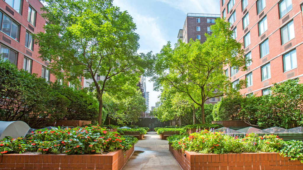 750 Columbus Ave. - Photo 34